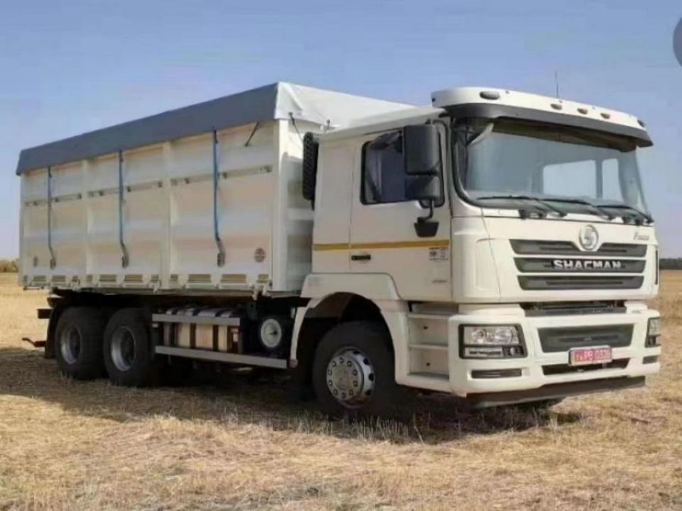 SHACMAN F3000 380HP 6x4 트랙터 트럭 유로II 10 휠 덤프 트럭 WEICHAI 엔진