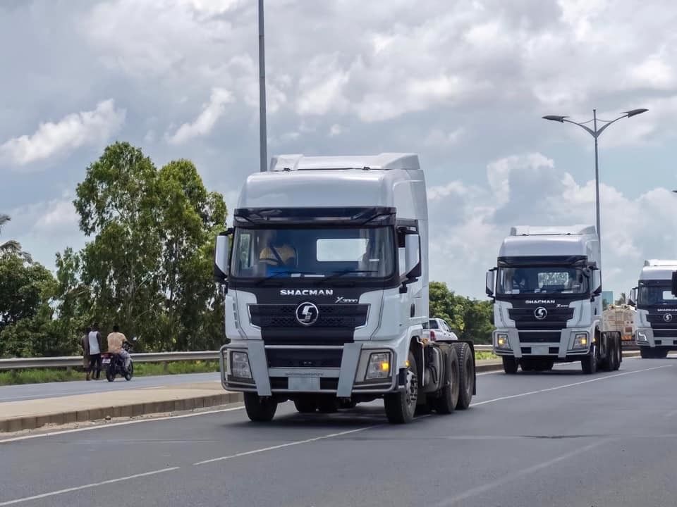 SHACMAN X3000 트랙터 트럭 6X4 WEICHAI WP12.430E201 EURO2