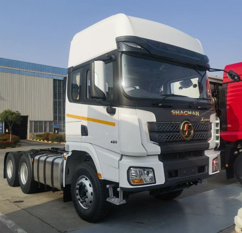 알제리에 있는 SHACMAN X3000 6X4 4x2 트랙터 트럭 10 바퀴 커민스 420HP 판매