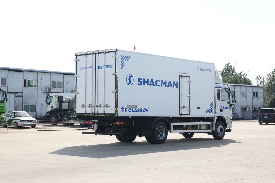 SHACMAN L3000 밴 화물 트럭 4x2 340hp 트럭 290hp 유로 II 흰색 6 바퀴 화물 트럭