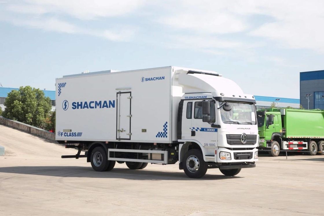 SHACMAN L3000 밴 화물 트럭 4x2 340hp 트럭 290hp 유로 II 흰색 6 바퀴 화물 트럭